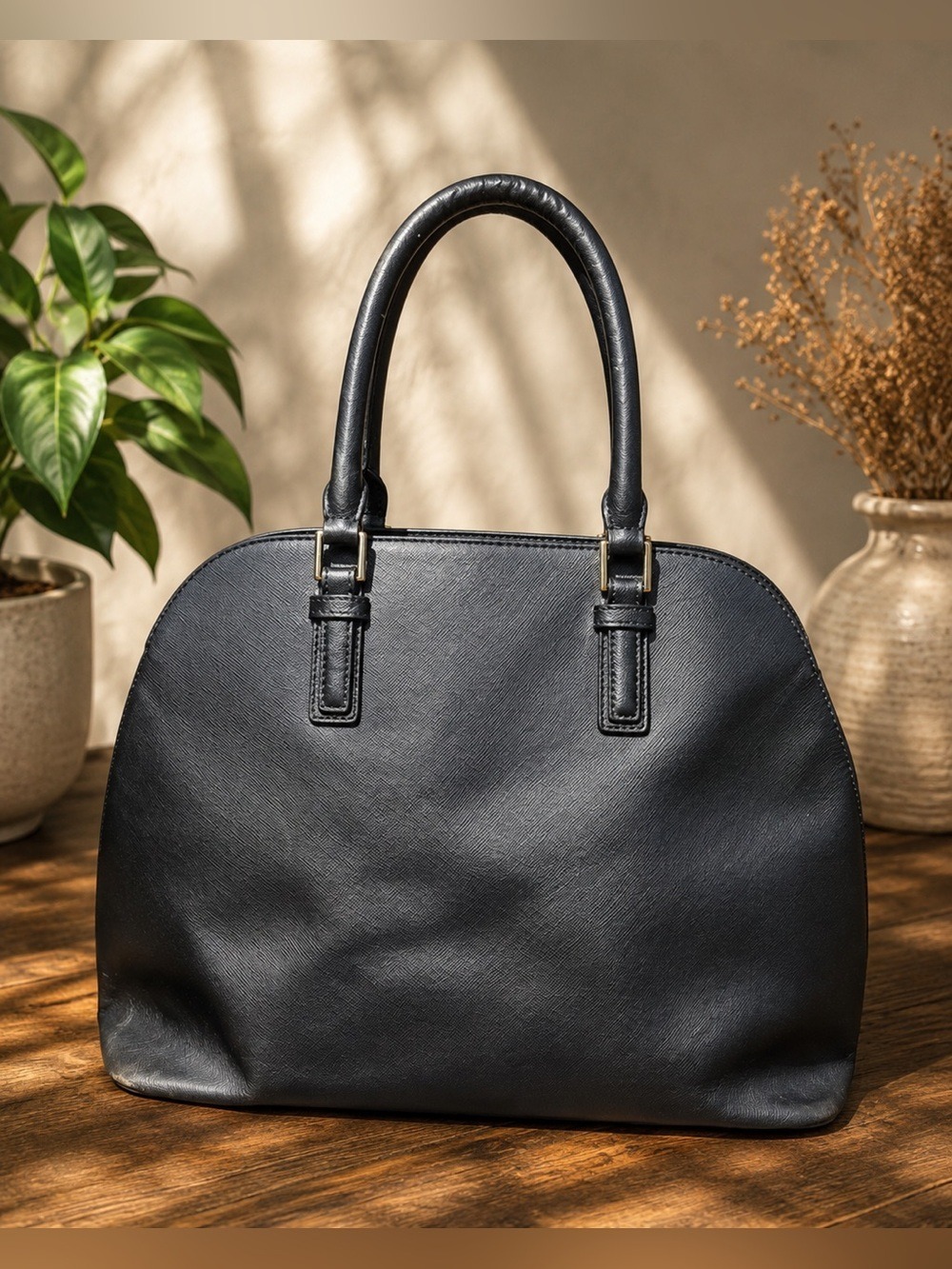 🖤 Tory Burch Black Leather Dome Satchel Purse • Classic Everyday Designer Bag - Picture 2 of 13